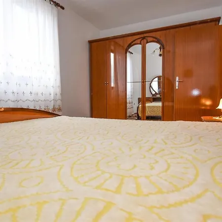 Apartment Rajko *