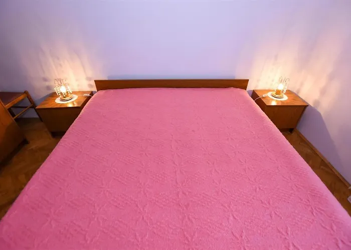 Rajko Апартаменты Паг